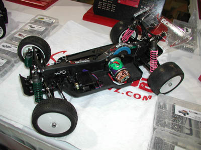 Among other vehicles, RC Screws also had a Losi XXX-4 buggy completely outfitted with their screws. (Click to enlarge)