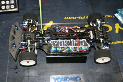Chris Tosolini's top-qualifying Yokomo MR4TC-SD. (Click to enlarge)