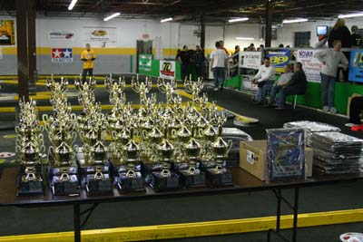There were plenty of trophies up for grabs, including plaques for 1-2-3 in all mains, and for all A-Main drivers. (Click to enlarge)