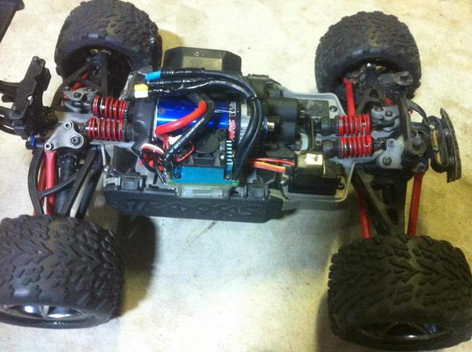 1 16 Traxxas Summit and E Revo  Brushless R C Tech Forums
