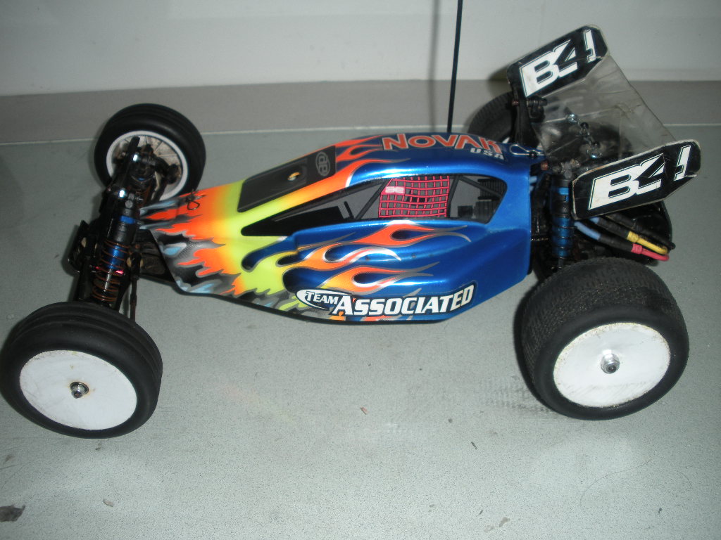 team associated b4 buggy