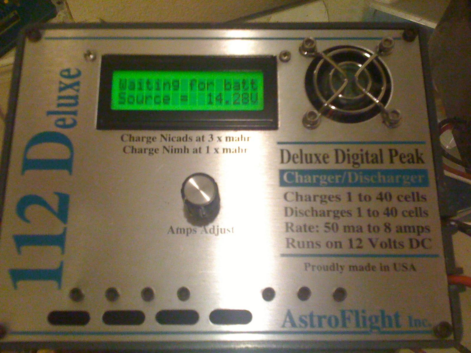 Astro Flight 112 DELUXE NICAD/NIMH CHARGER/DISCHARGER 