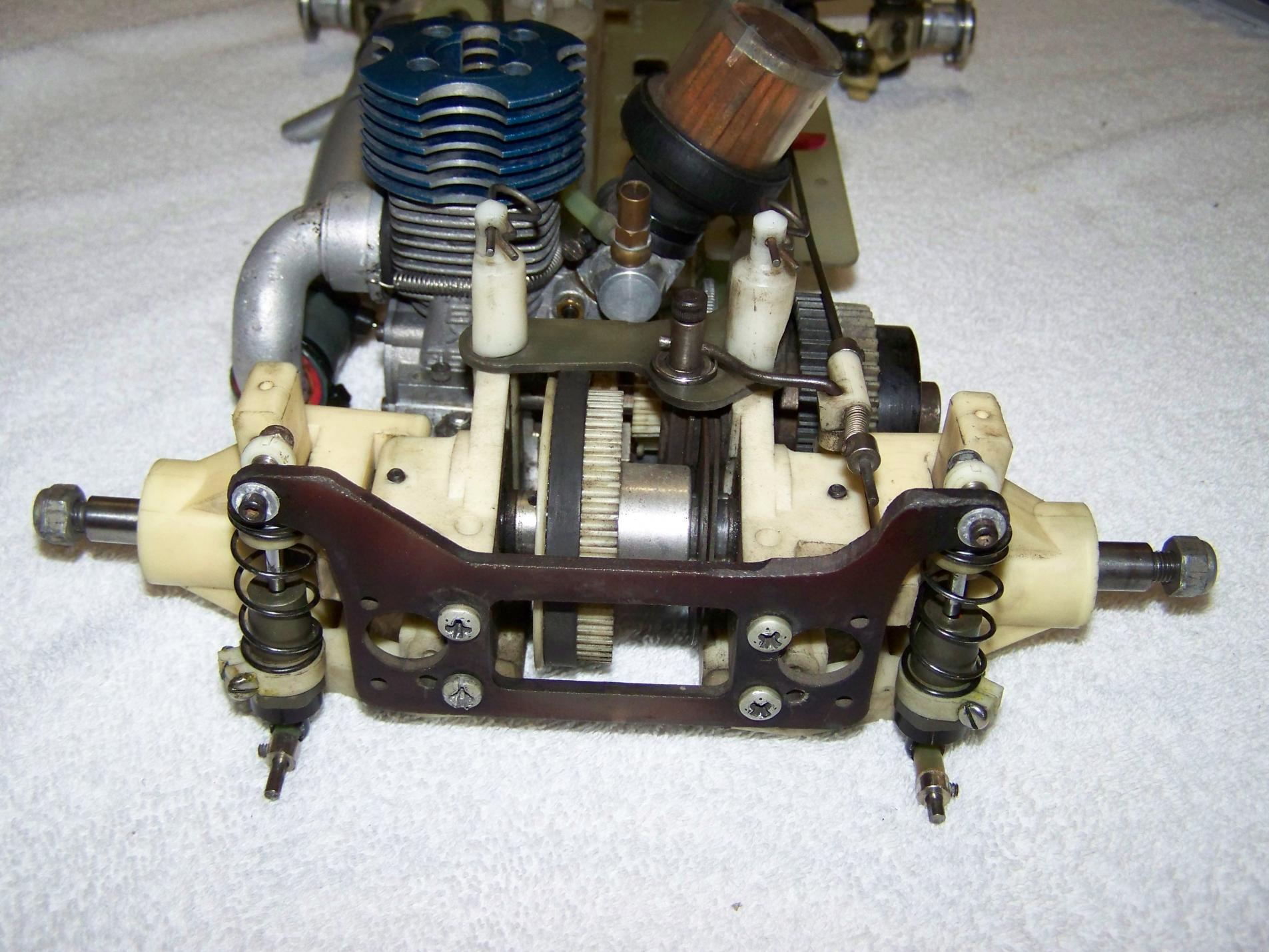 VINTAGE ASSOCIATED RC500 4WD WITH MOTOR AND SPARES*** - R/C Tech